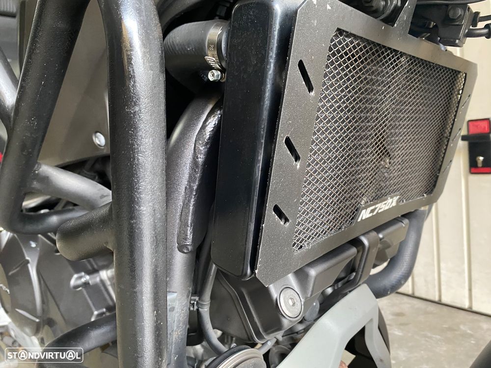Honda NC750X 34K leovince - 2