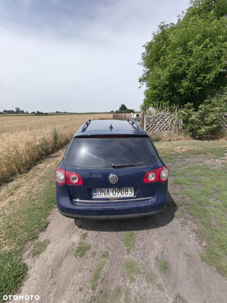 Volkswagen Passat 2.0 TDI DPF Comfortline - 3