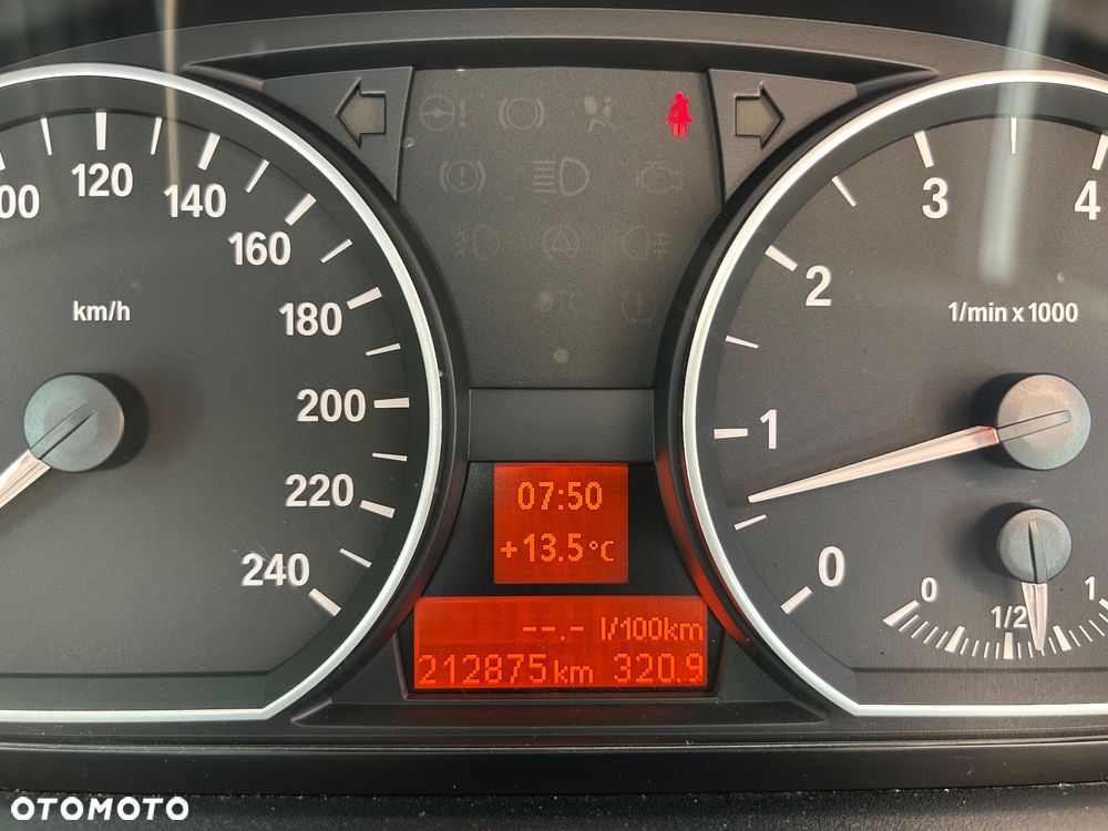 BMW Seria 1 118i - 10