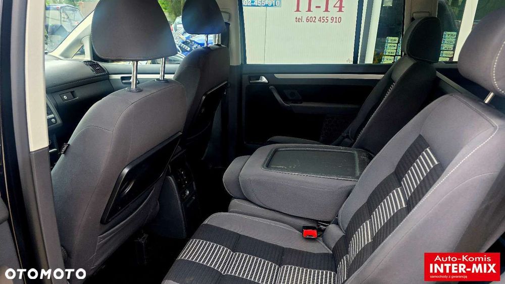 Volkswagen Touran - 23