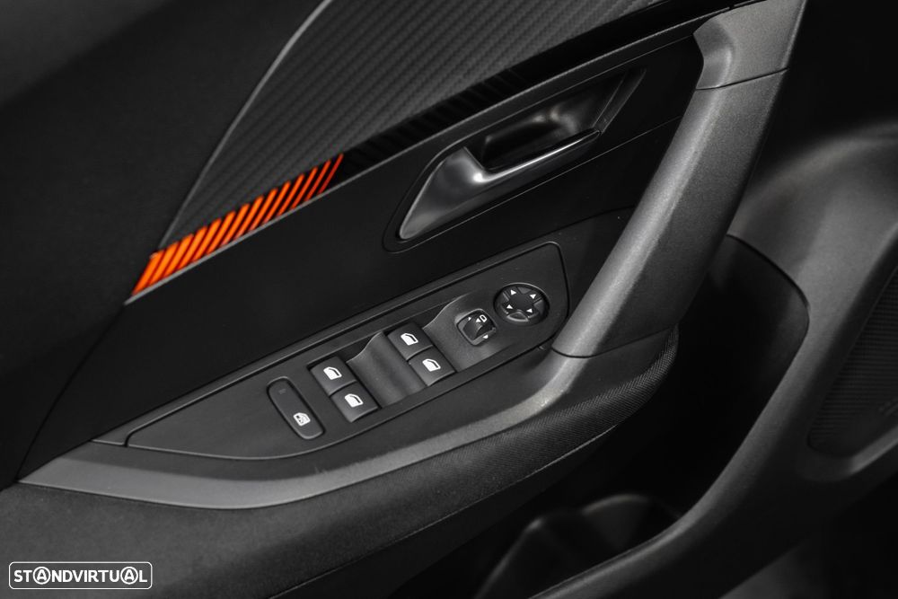 Peugeot 2008 1.2 PureTech Active - 23