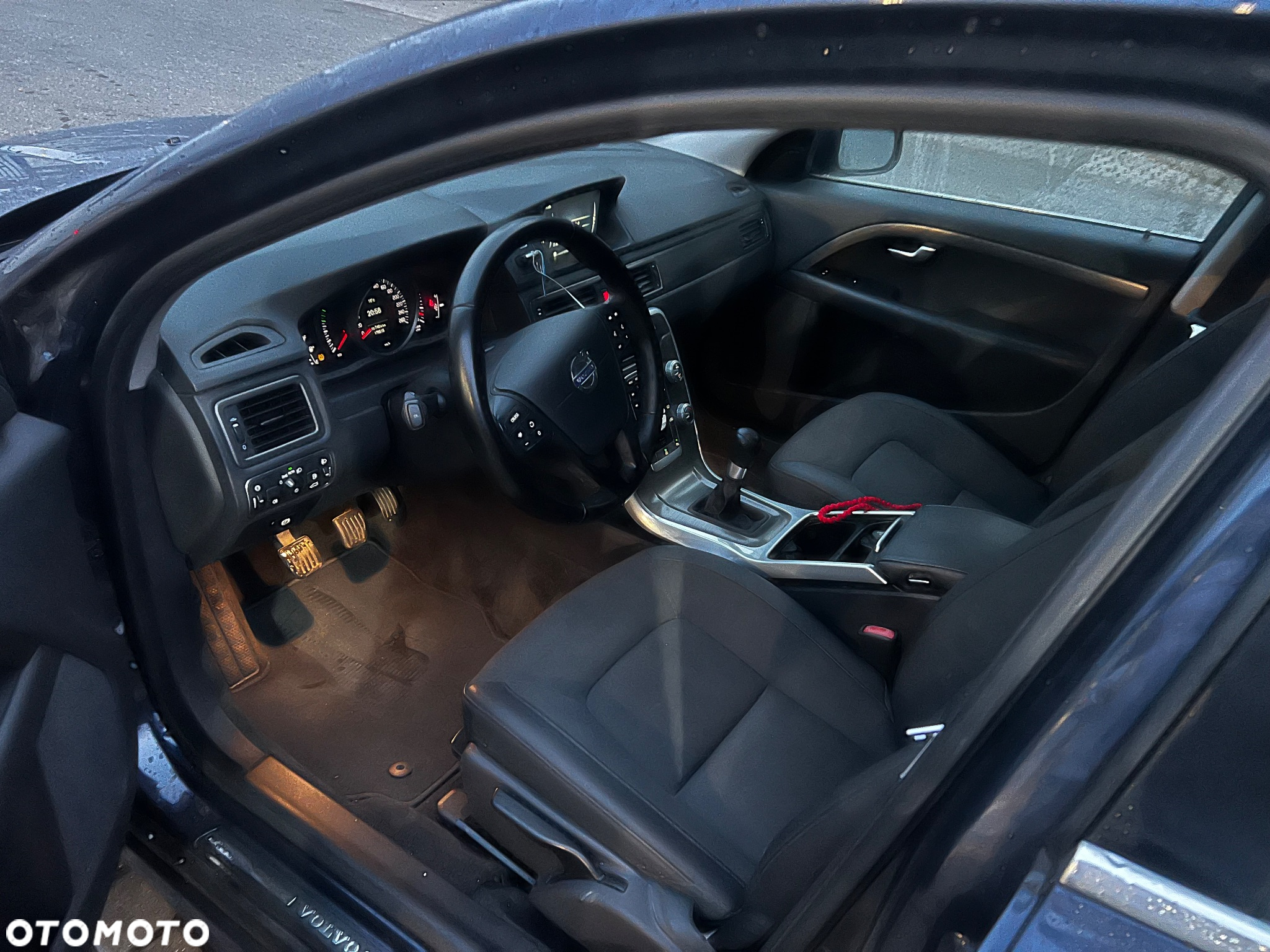 Volvo V70 D2 Drive-E Momentum - 4