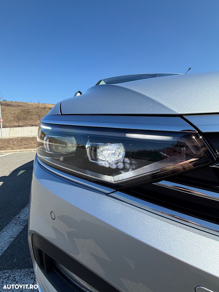 Volkswagen Passat 2.0 TDI SCR DSG Elegance - 10