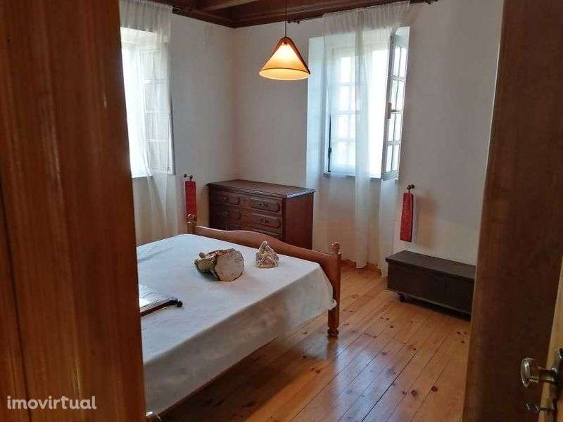 Vendo / Permuto moradia - Grande imagem: 4/7