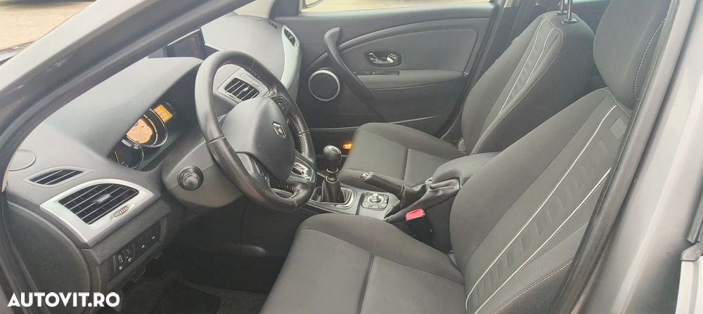 Renault Megane 1.5 dCi Expression - 8