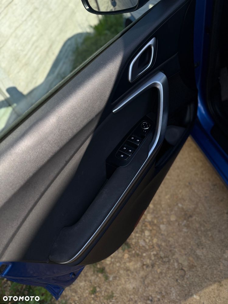 Kia Ceed 1.6 CRDi mHEV M DCT - 19