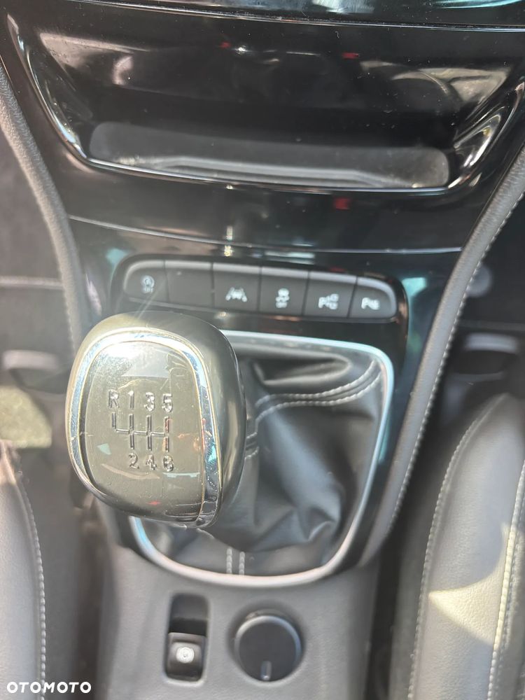 Opel Astra 1.4 Turbo Start/Stop Innovation - 19