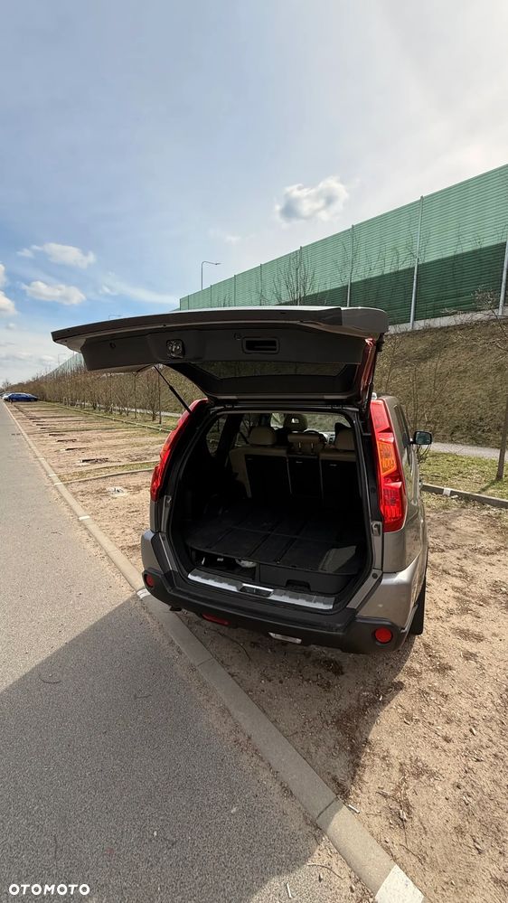 Nissan X-Trail 2.0 dCi LE - 21