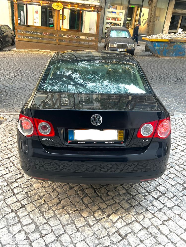 VW Jetta - 5