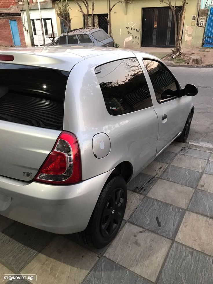 Renault Clio 1.5 dCi Dynamique S - 10