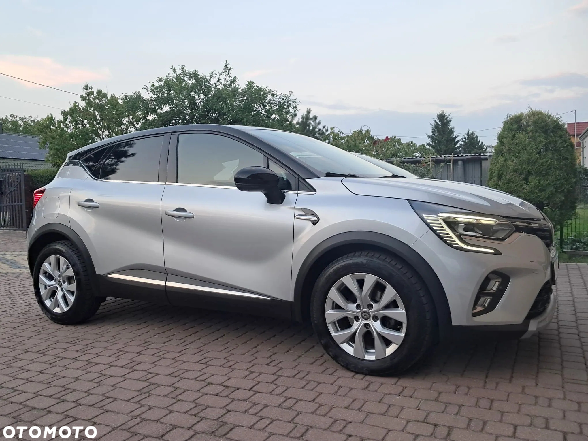 Renault Captur BLUE dCi 115 INTENS - 4