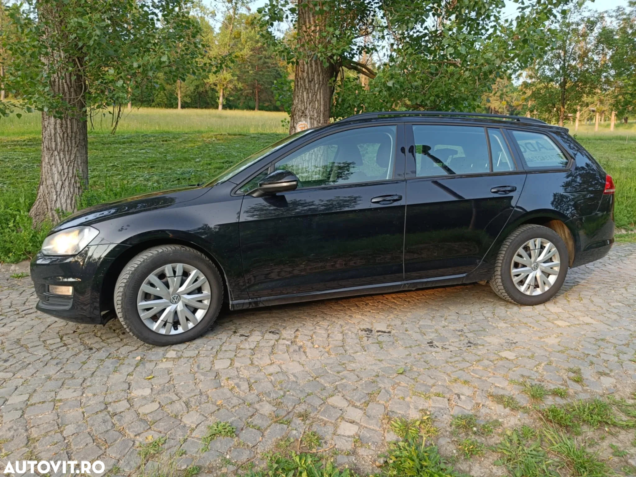 Volkswagen Golf 1.6 BlueTDI Comfortline - 2