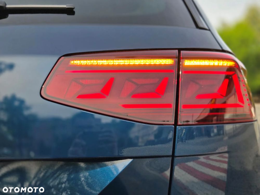 Volkswagen Passat 2.0 TSI Elegance DSG - 16