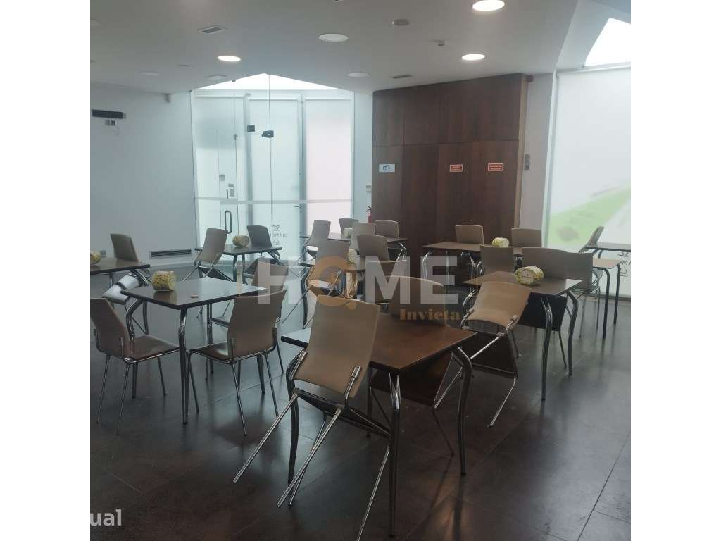 ESTABELECIMENTO COMERCIAL PARA VENDA - CANIDELO, VILA NOVA DE GAIA - Grande imagem: 4/21