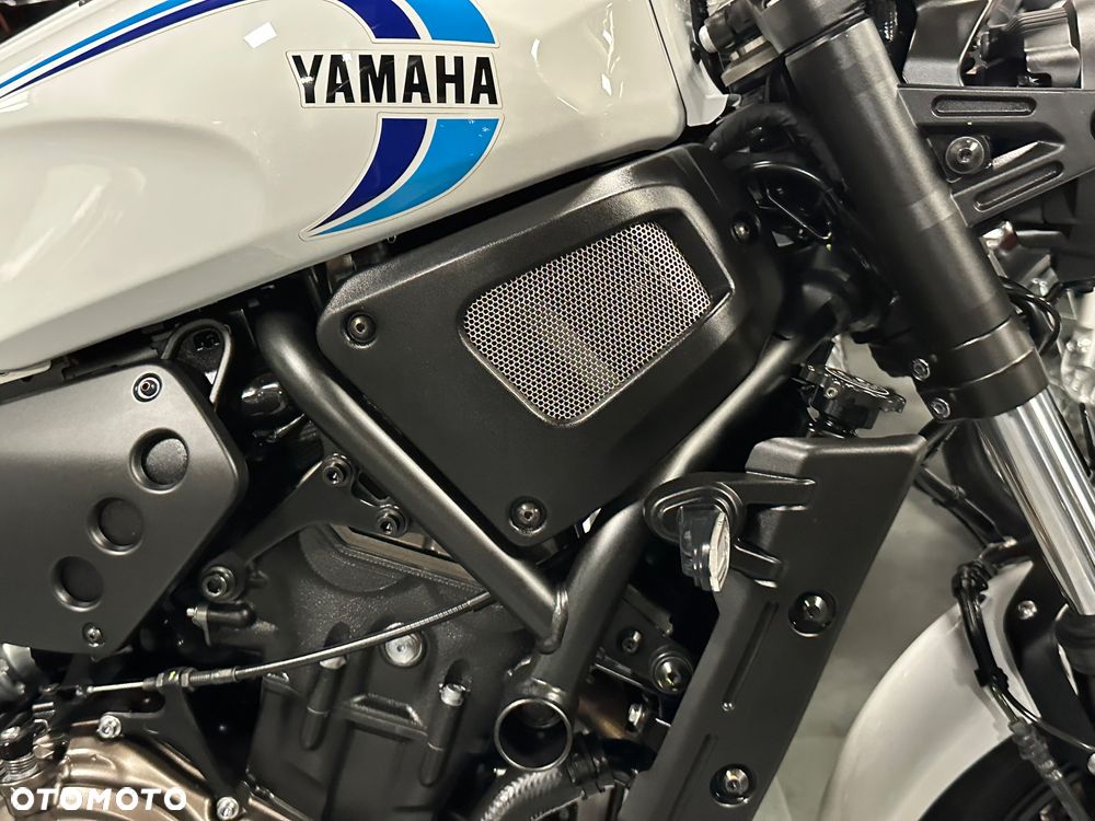 Yamaha XSR - 16