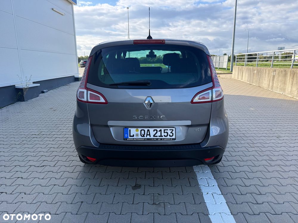 Renault Scenic 1.9 dCi Confort Authentique - 11
