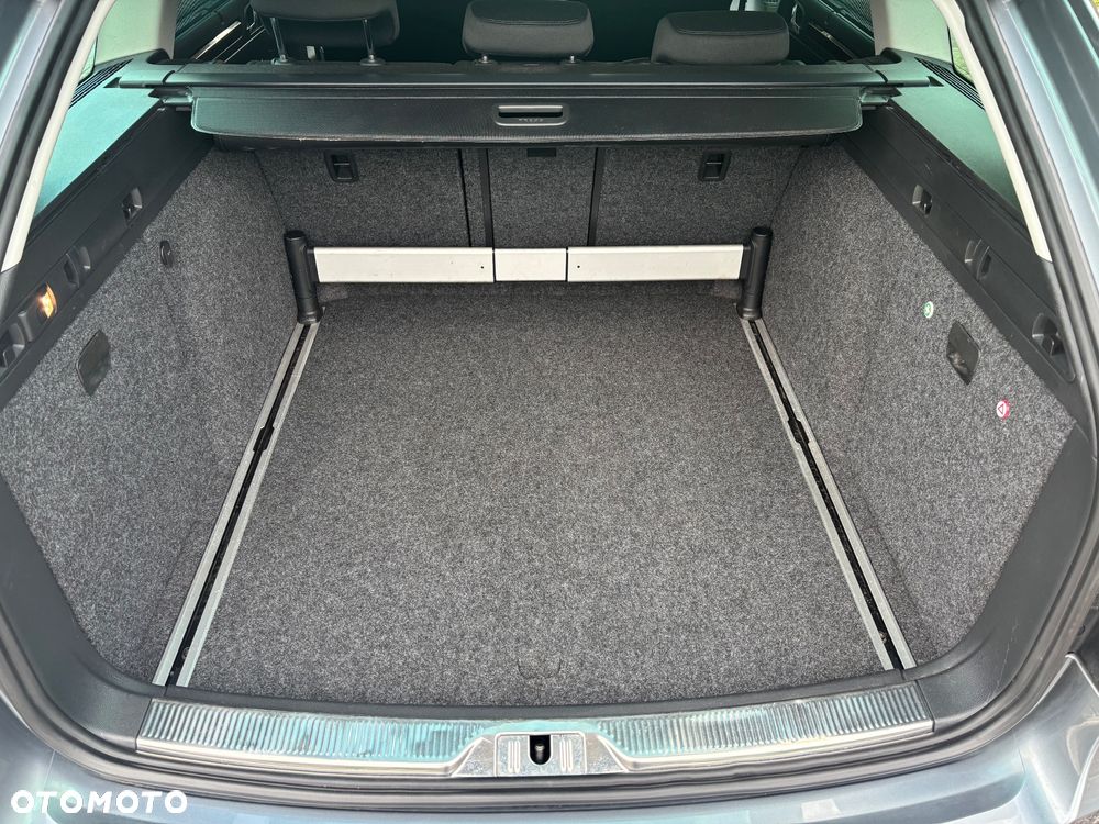 Skoda Superb 2.0 TDI Elegance DSG - 22