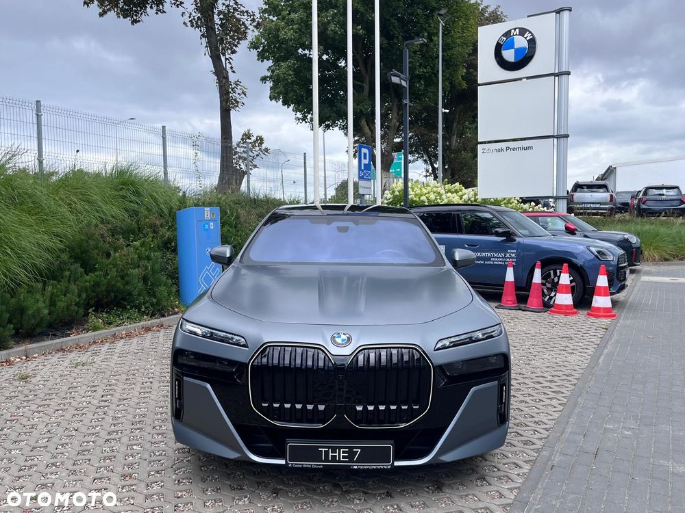 BMW Seria 7 740d xDrive mHEV sport - 9
