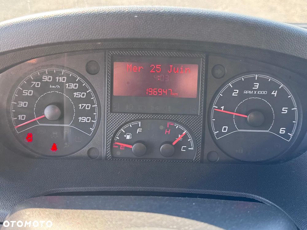 Fiat Ducato 2.3 MultiJet / Chłodnia / 230V / Carrier Xarios 350 (379) - 14