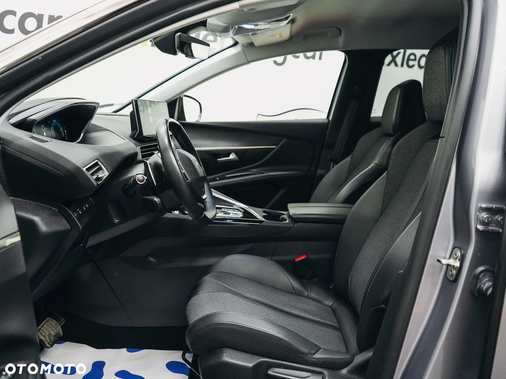 Peugeot 3008 225 e-EAT8 Allure - 13