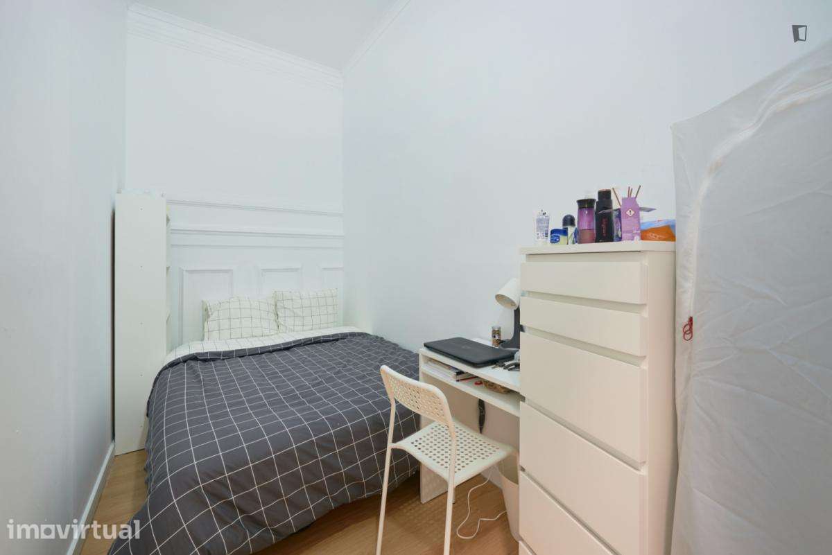Quarto - localizado em Entrecampos Lisbon - Grande imagem: 2/12
