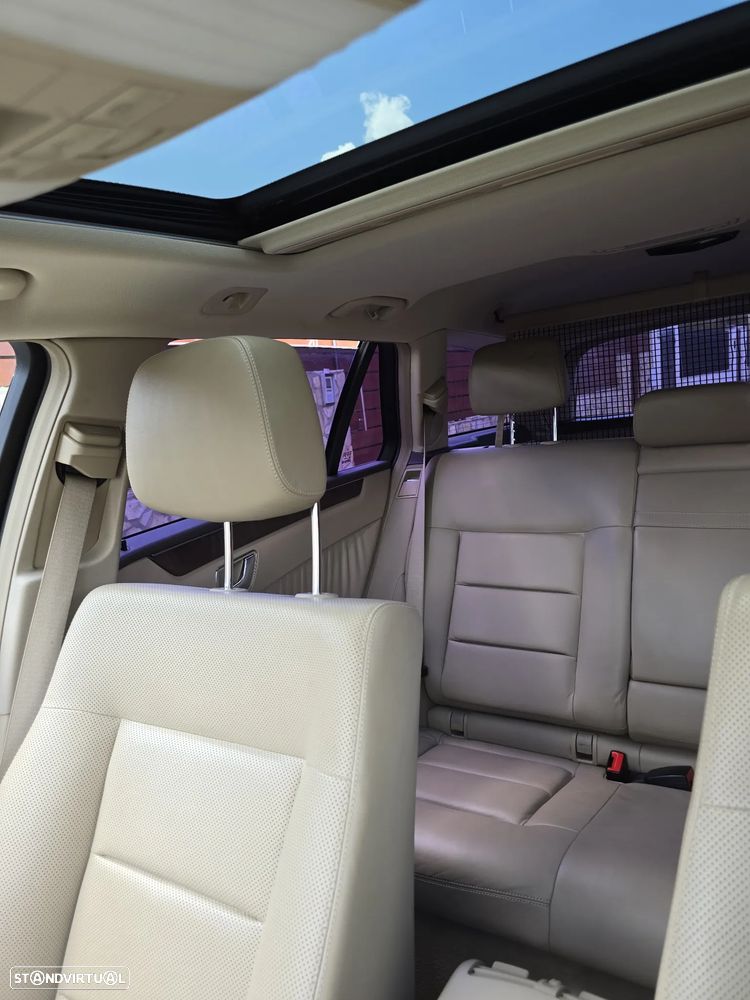 Mercedes-Benz E 300 Bluetec Hybrid Avantgarde - 20
