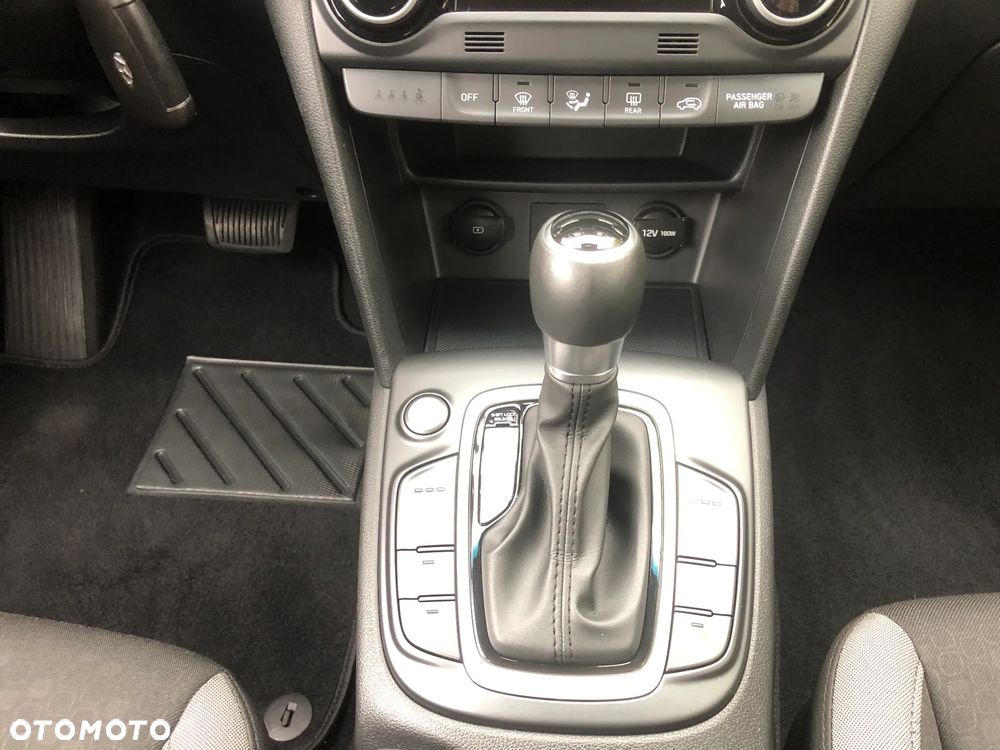 Hyundai Kona 1.6 T-GDI DCT Premium - 32