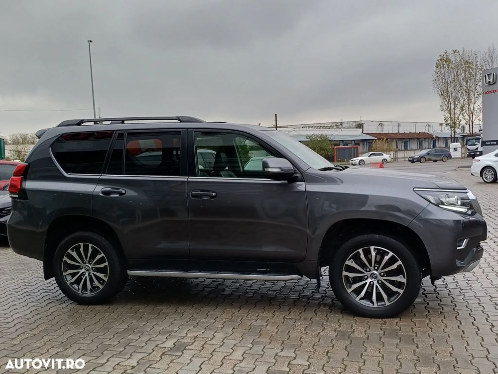 Toyota Land Cruiser 2.8l Turbo D-4D AVS Aut. Luxury - 6