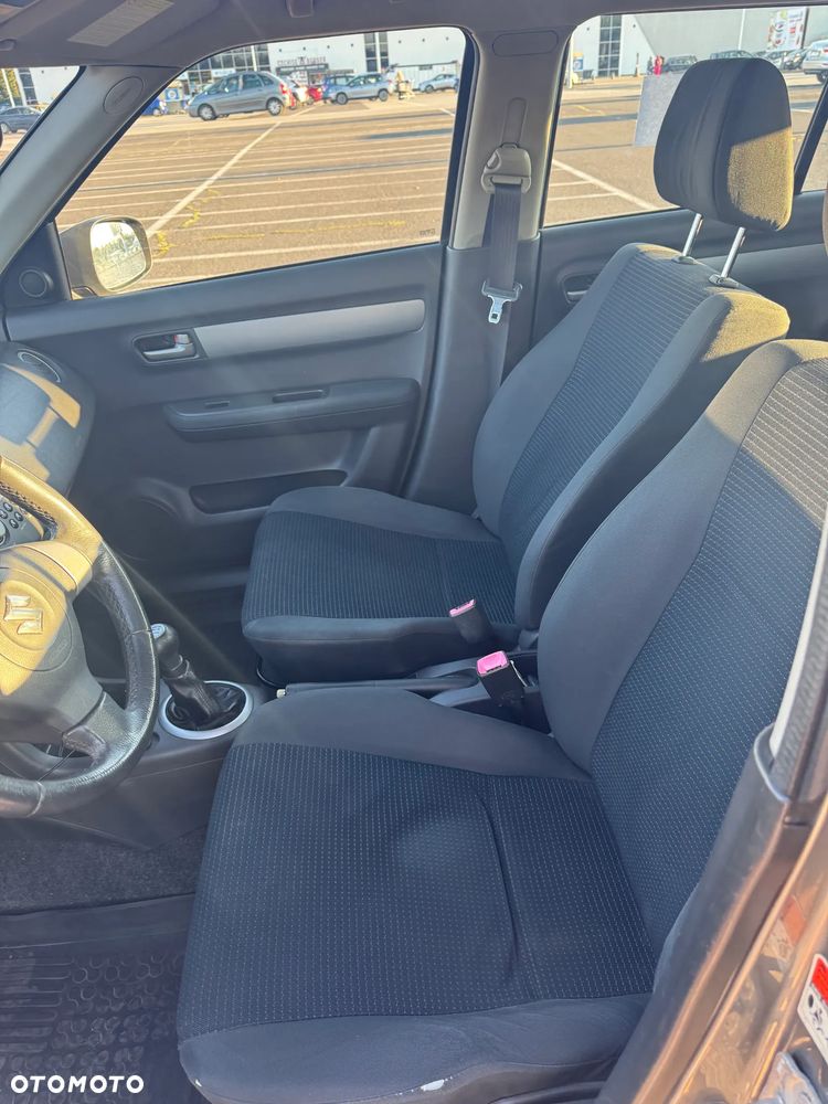 Suzuki Swift 1.3 DDiS Comfort - 11