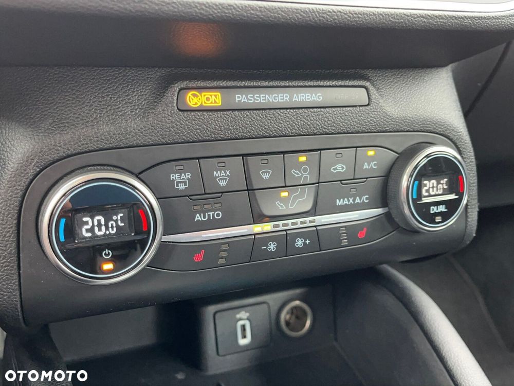 Ford Focus - 26
