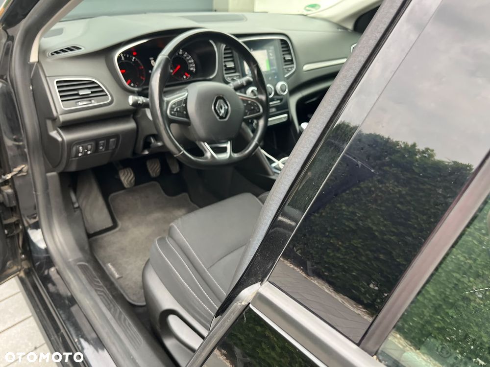 Renault Megane 1.5 Blue dCi Intens - 9