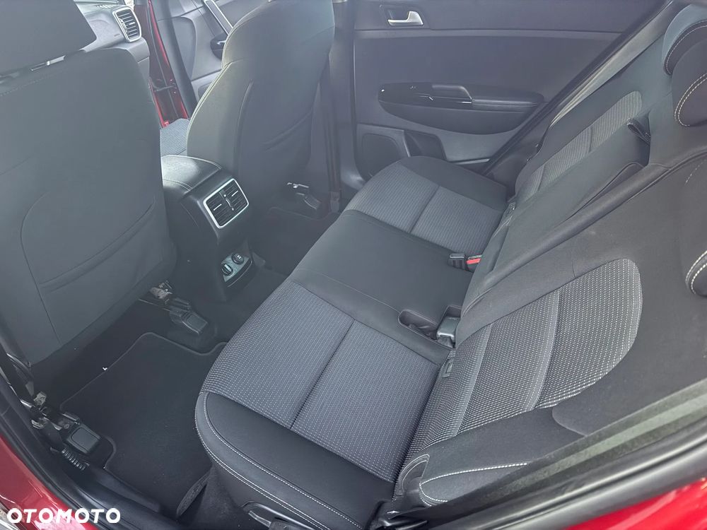 Kia Sportage 1.6 GDI Black Edition 2WD - 25