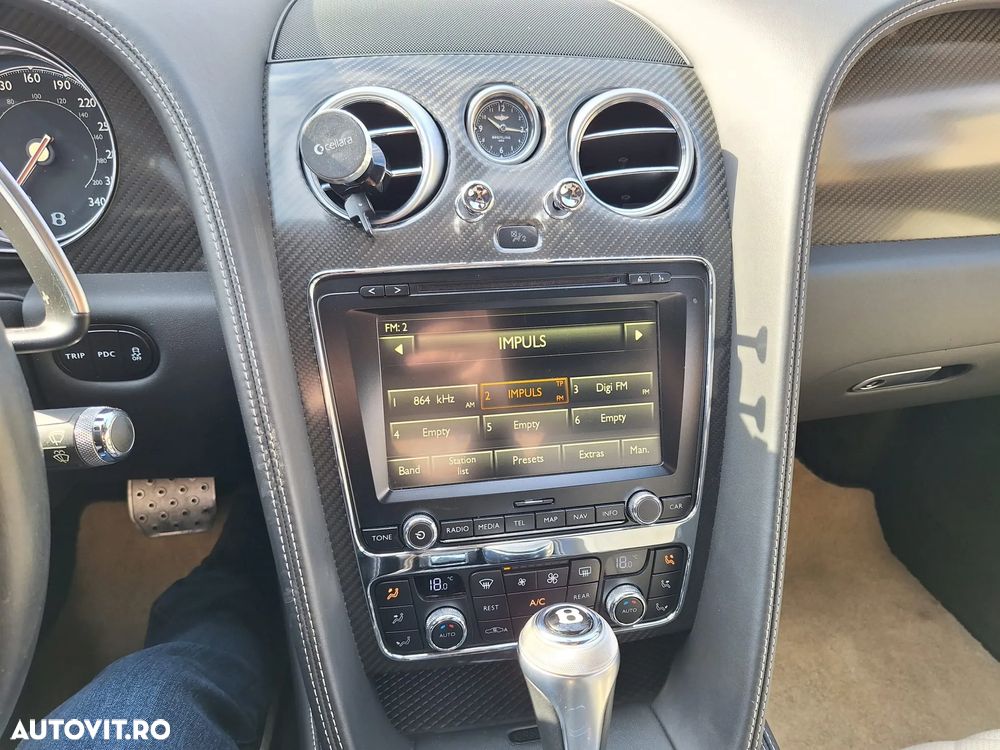 Bentley Continental V8 S - 12