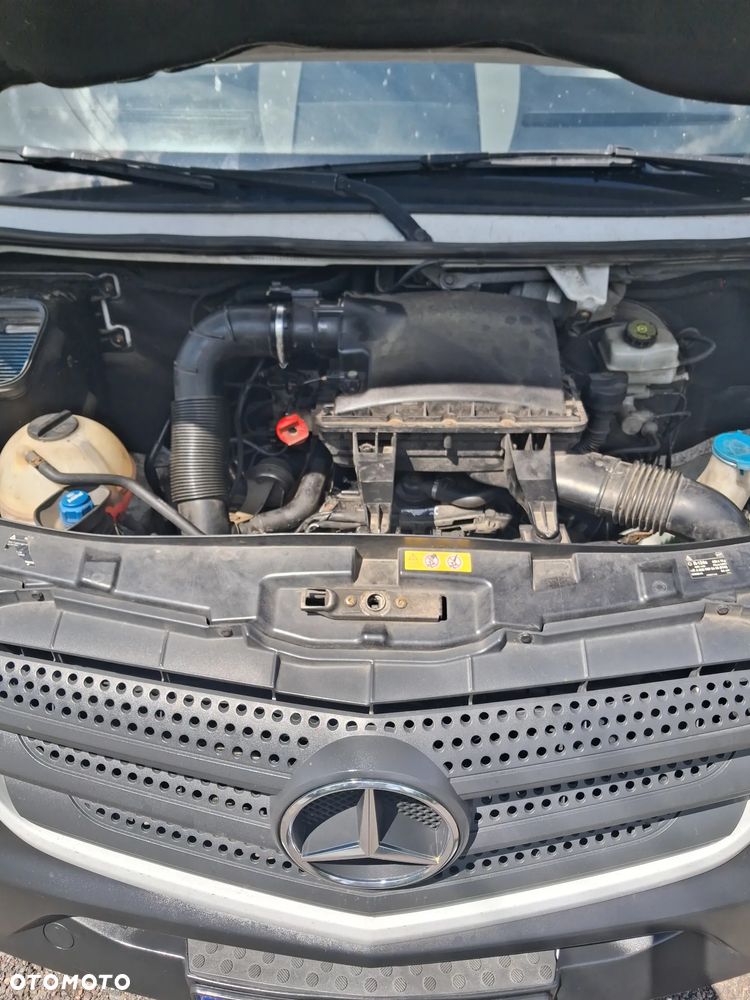 Mercedes-Benz Sprinter - 9