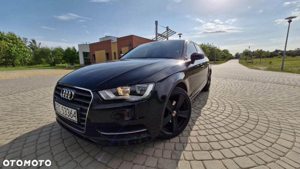Audi A3 Sportback 2.0 TDI (clean diesel) Ambiente - 2