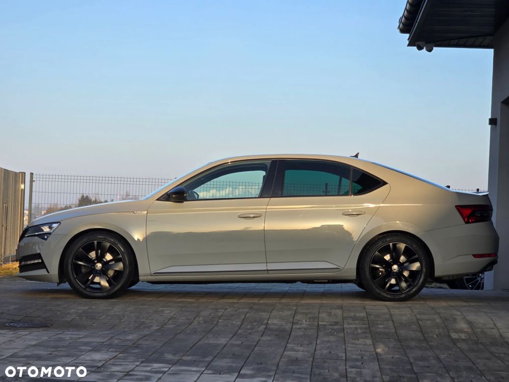 Skoda Superb 2.0 TDI SCR 4x4 Sportline DSG - 3