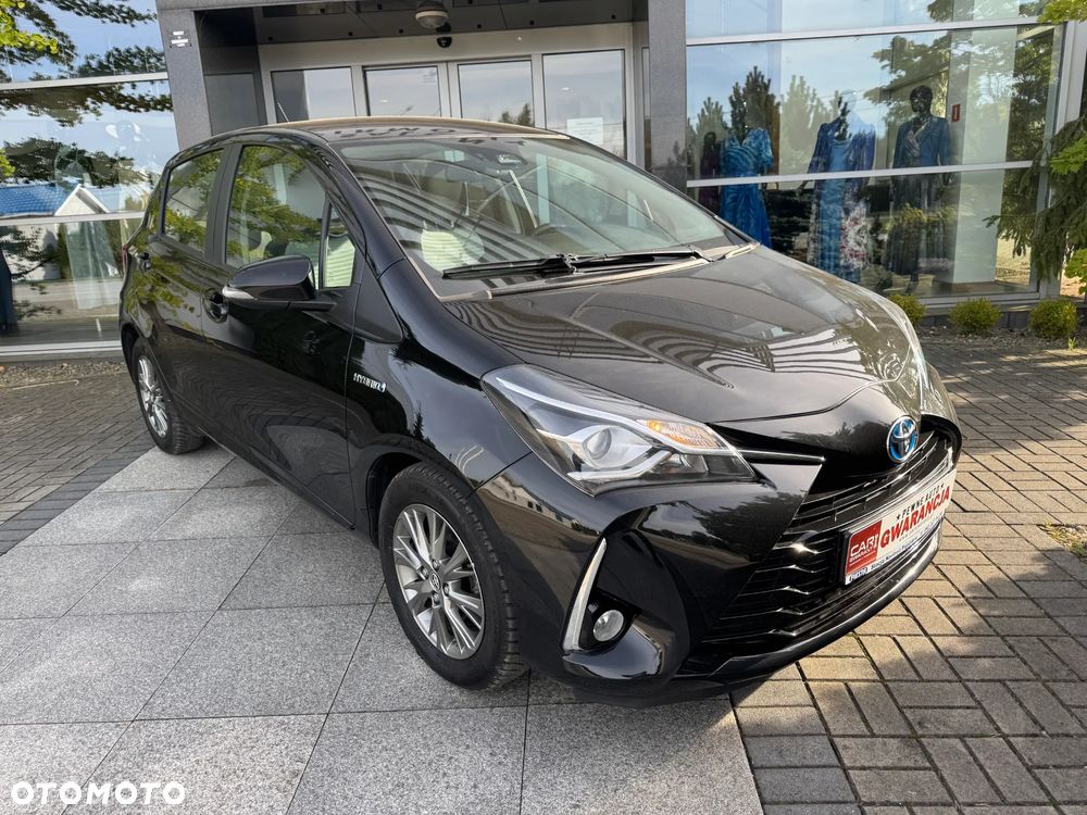Toyota Yaris Hybrid 100 Premium EU6 - 33