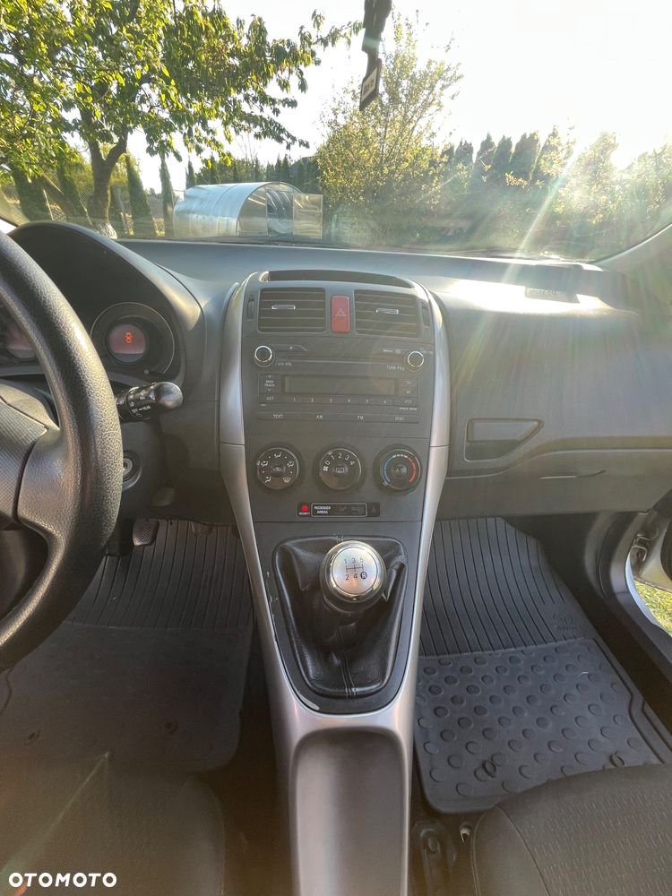 Toyota Auris 1.4 D-4D Luna - 9
