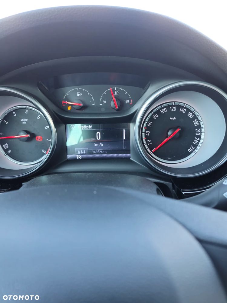 Opel Astra 1.6 Turbo Start/Stop Sports Tourer Innovation - 25