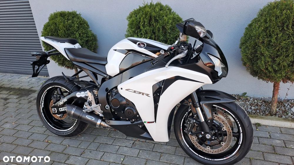 Honda CBR - 3