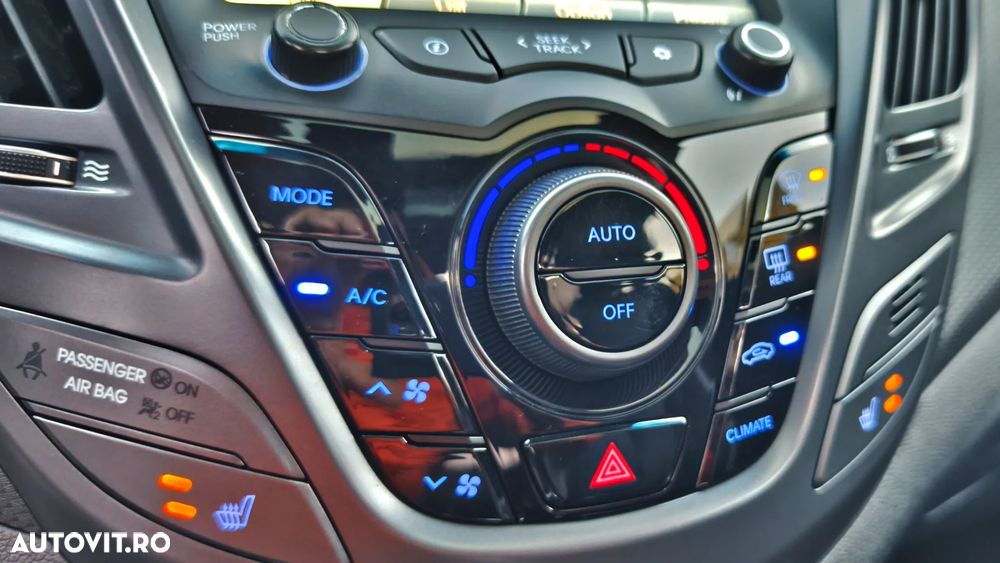 Hyundai Veloster 1.6 Turbo Matt Finish - 30