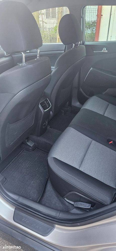 Hyundai Tucson 1.6 T-GDi 4WD 6MT Style - 8