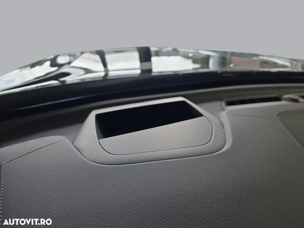 Volvo XC 60 T8 AWD Ultra Black Edition - 17