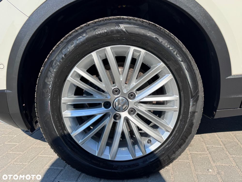 Volkswagen T-Roc 1.5 TSI ACT OPF DSG IQ.DRIVE - 23