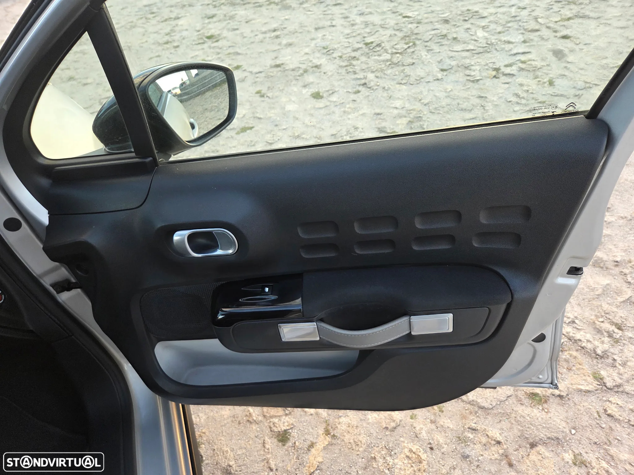 Citroën C3 1.2 PureTech Shine - 21