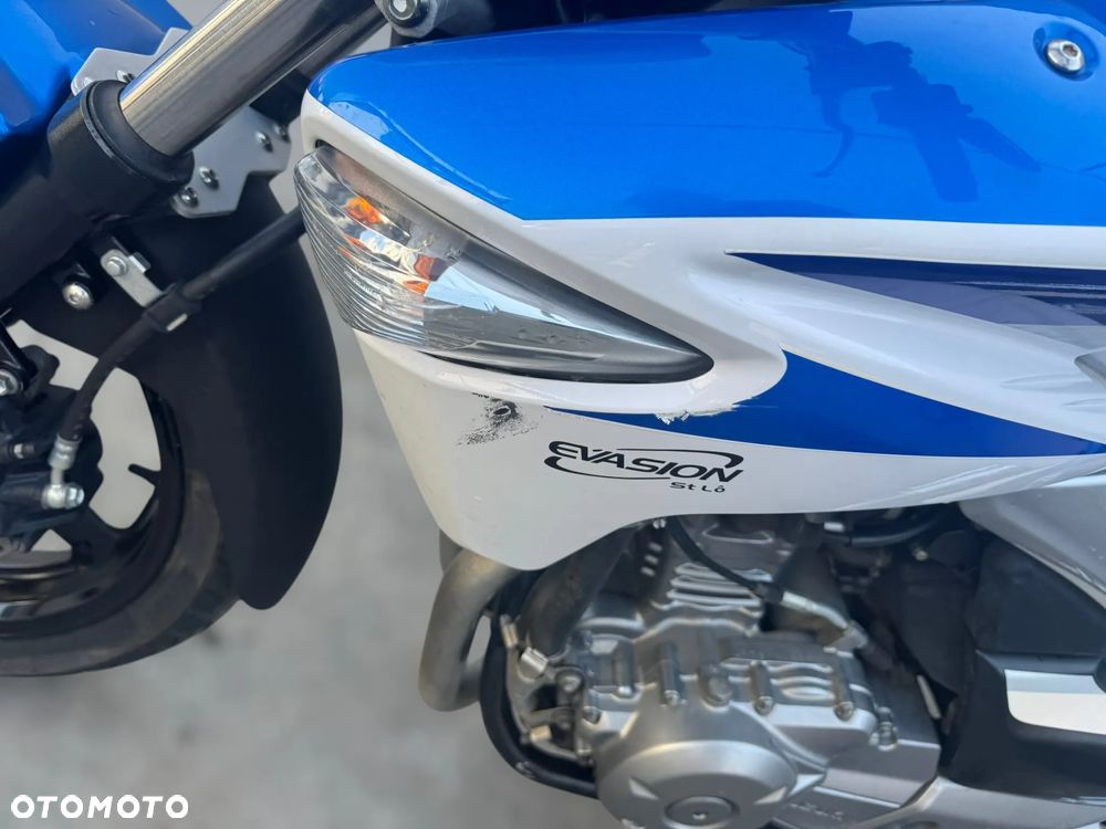 Suzuki GW 250 - 14