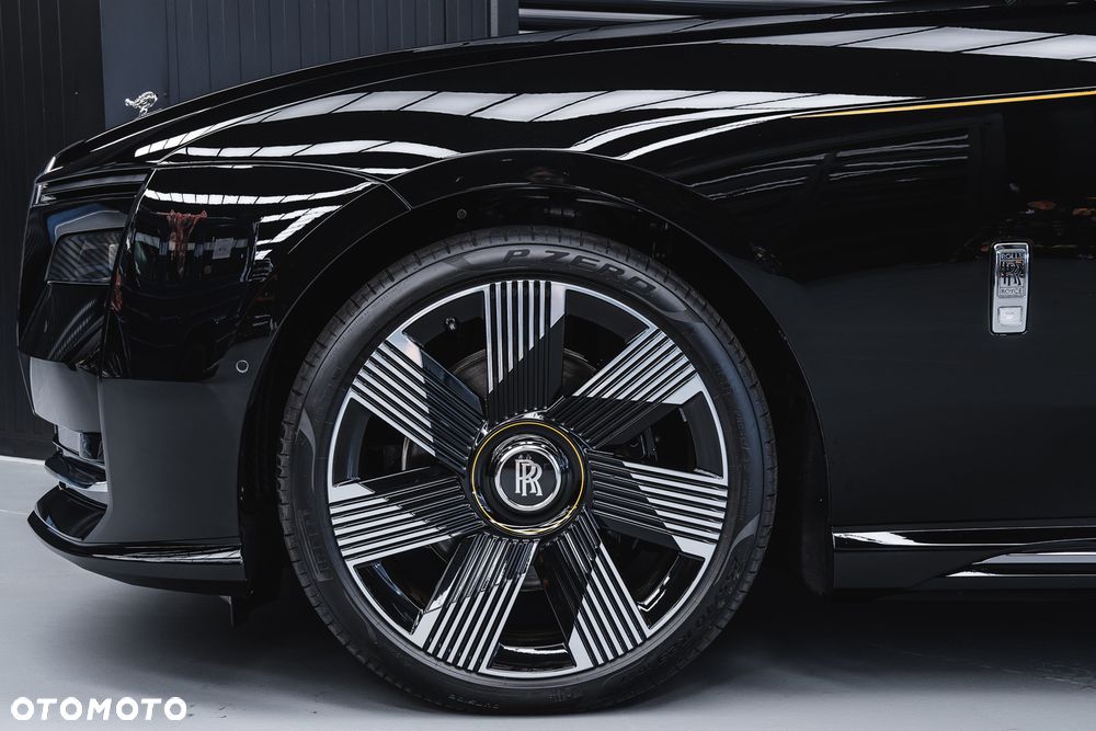 Rolls-Royce Spectre - 7