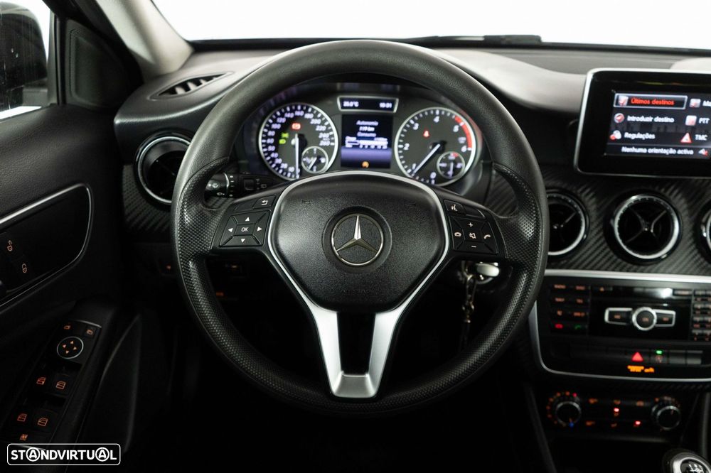 Mercedes-Benz GLA 180 CDi Style - 23