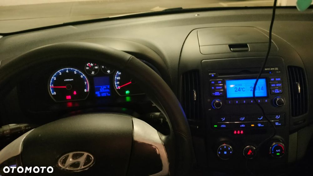 Hyundai i30 1.6 Comfort - 12