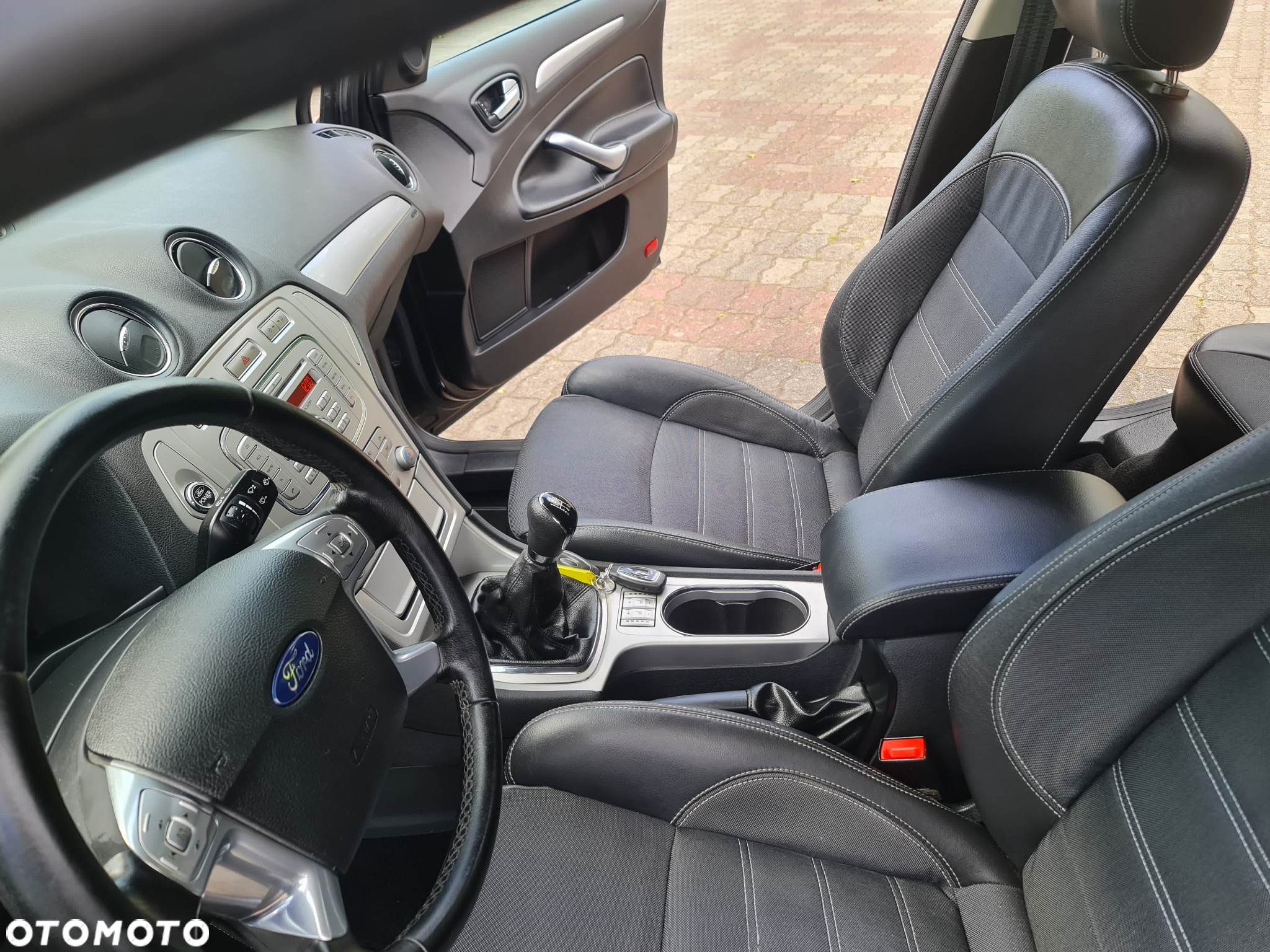 Ford Mondeo 1.6 Titanium - 11